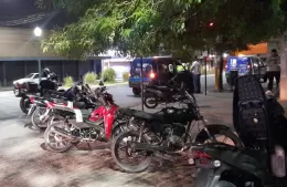 Estaba siendo multado y se dio a la fuga:  está denunciado y su moto con pedido de captura