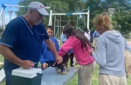 Jornada de vacunación antirrábica en el Centro Cultural y Deportivo Papa Francisco