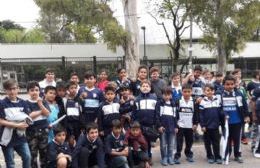 Chicos del Deportivo Gimnasista fueron invitados a la cancha del Lobo