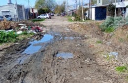 "Una verdadera vergüenza": vecinos reclaman por el estado de calles