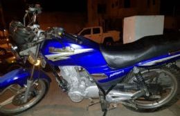 Dos chicas de 15 y 17 años quisieron robar una moto y terminaron demoradas