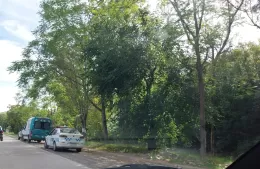 Se descompensó un motociclista en Avenida del Petróleo