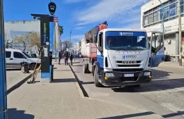 Reparan paradas y reubican puestos en el Playón Municipal