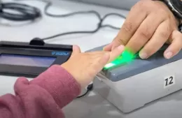 Operativos de documentación en Berisso durante julio