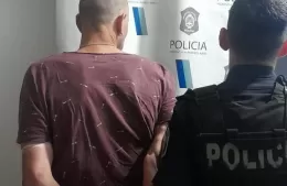 Amenazó a una mujer con un cuchillo y un martillo