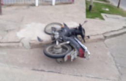 Otro choque en calle 17: un motociclista tuvo que ser derivado al Hospital