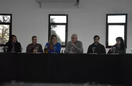 Cagliardi se reunió con la comunidad educativa para reflexionar sobre la situación de las escuelas en Berisso