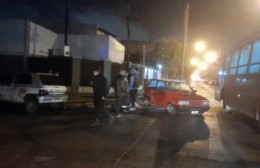 Accidente entre dos autos en 12 y 153: un herido