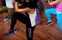 Zumba Fitness en el Parque Cívico: Una iniciativa para concientizar a la población