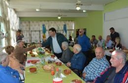 El intendente celebró junto a los abuelos el “Día de la Ancianidad”