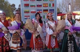 Dos Embajadoras Culturales en la Fiesta Provincial del Inmigrante, por primera vez