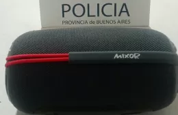 Recuperaron dos parlantes robados de un comercio: dos detenidas