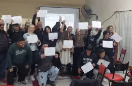 La Fundación Estudiantes capacitó a vecinos de Berisso en manipulación de alimentos