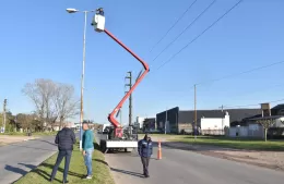 Nuevas luminarias LED sobre Ruta 11 y Avenida 122