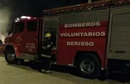 Una mujer se salvo de milagro tras el incendio en una casa