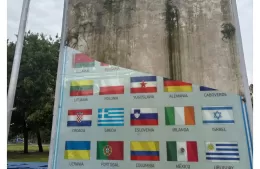 El temporal destrozó el Monumento al Inmigrante