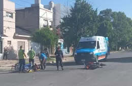 Choque entre una moto y una bicicleta