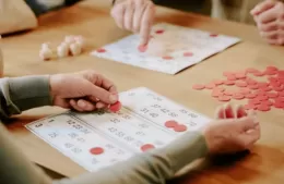 Bingo en familia en El Clú