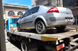 Ebrio al volante impactó contra un auto estacionado