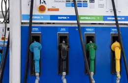 YPF anunció que baja un 1 % el precio de los combustibles