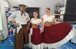 El talento del Ballet Sembrando Raíces llegó a la Fiesta del vino