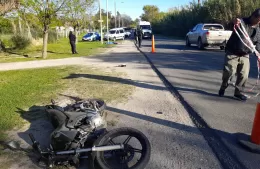 Accidente fatal en Ruta 15: perdió el control de la moto, chocó contra una columna y murió