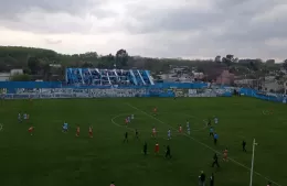 Villa San Carlos y Talleres de Remedios de Escalada igualaron 0 a 0 en Berisso