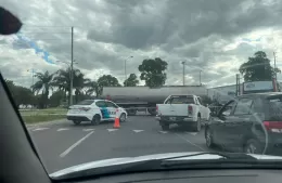 Accidente en la Rotonda de 128 y 60 complica el tránsito entre Berisso y La Plata