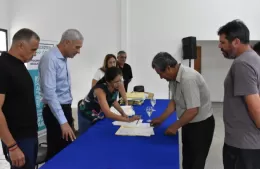 Nuevo acto de firma de escrituras